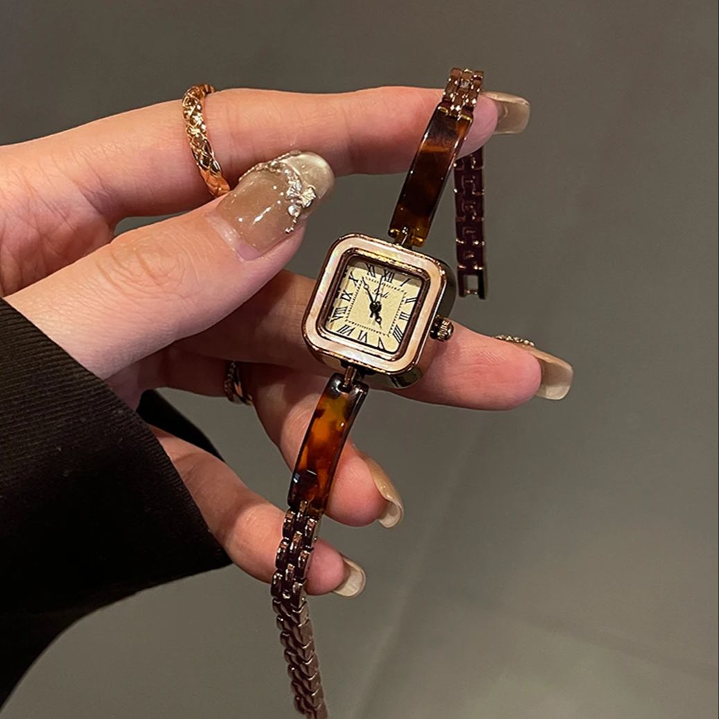 Jewelry Watches Vintage - Roma Rakamları ve Kare Kadranlı Lüks